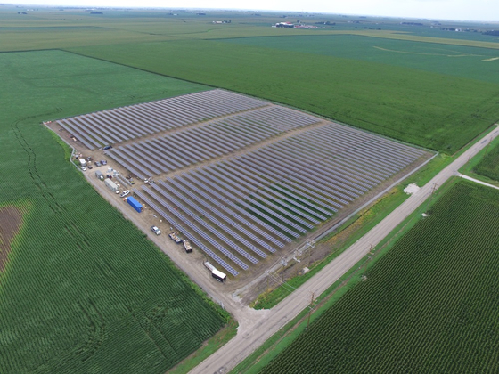 Summit Ridge Energy’s Community Solar power plant in Illinois [HANWHA SOLUTION]