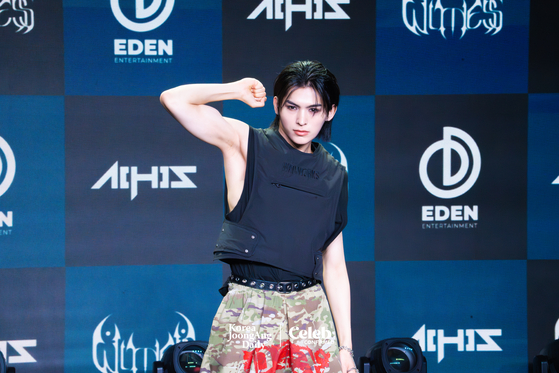 All(H)ours’ Masami poses for the camera during a press showcase Tuesday at the Ilchi Art Hall in Gangnam District, southern Seoul. [DANIELA GONZALEZ PEREZ]