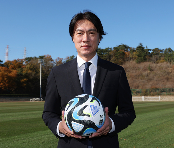 Hong Myung-bo, seen in a file photo from Nov. 21, 2023, is named new head coach of the Korean men's national football team Sunday. [YONHAP] 