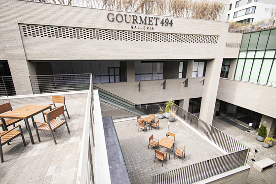 Gourmet 494, a venue consisting of various restaurants and cafes, run by Galleria Department Store [GALLERIA DEPARTMENT STORE]