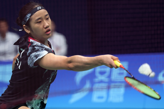 An Se-young competes during the women's singles semifinals at the 19th Asian Games in Hangzhou, China on Oct. 7, 2023.  [XINHUA/YONHAP]