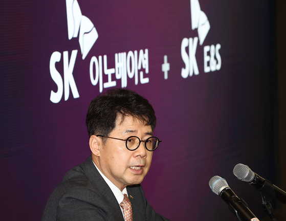 SK Innovation CEO Park Sang-kyu speaks during a press conference held at SK Seorin Building in central Seoul on Thursday. [YONHAP]