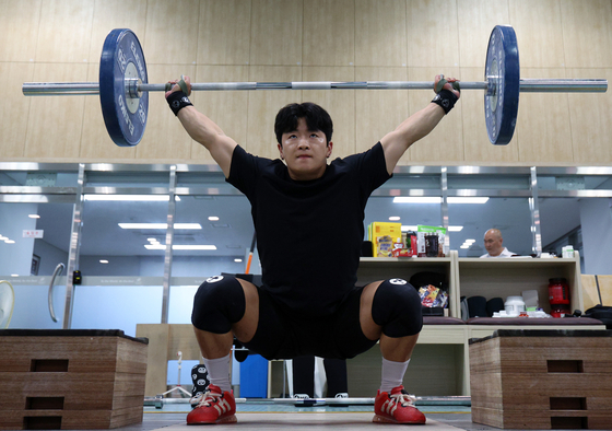 Bak Joo-hyo trains at the training ground of the national weightlifting team at Jincheon National Training Center in Jincheon, North Chungcheong on June 26. [NEWS1]