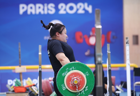 Five Korean weightlifters travel to Paris