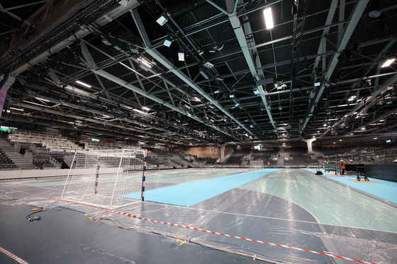 The handball court at the South Paris Arena in Paris  [XINHUA/YONHAP]