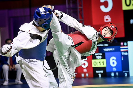 High school student Park Tae-joon wins a gold medal in the men's 58-kilogram division at the Grand Prix in Muju, North Jeolla on June 11, 2022. [WORLD TAEKWONDO FOUNDATION/YONHAP]