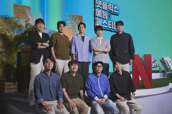 The producers of Netflix's upcoming variety shows and Neflix's director pose for a photo for a press event held at the Conrad Seoul hotel in Yeongdeungpo District, western Seoul, on Friday to unveil the service's upcoming variety shows. First row from left: producers Kim Jae-won, Kwon Hae-bom, Jeong Jong-yeon, Lee Jae-seok; back row from left: producers Yang Jung-woo, Kim Hak-min, Jung Hyo-min, Park Jin-kyung and Netflix's director of content Yoo Ki-hwan [NETFLIX]                