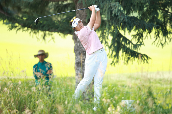 Korea's Ryu Hae-ran plays her shot from the 10th tee during the final round of the CPKC Women's Open at Earl Grey Golf Club on Sunday in Calgary, Alberta. [AFP/YONHAP]