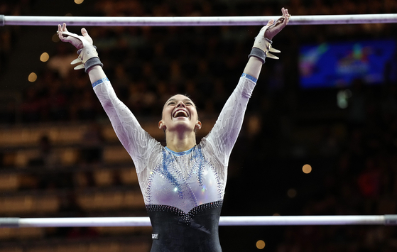 Italy's Giorgia Villa competes in the women's uneven bars final during the European Gymnastics Championships in Munich, Germany on Aug. 14, 2022.  [AP/YONHAP]