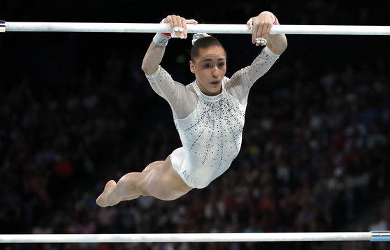 Kaylia Nemour of Algeria performs in the women's uneven bars final at the Bercy Arena in Paris on Sunday.  [EPA/YONHAP]
