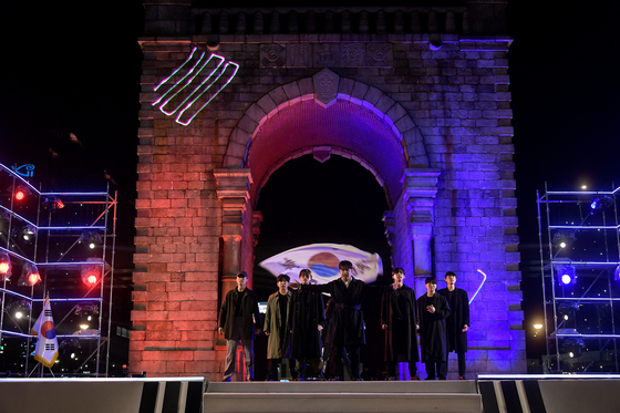 A musical show at Seodaemun Independence Festival's opening ceremony on the outdoor stage on Aug. 12 last year. This year's festival kicks off on Aug. 13 and continues until Aug. 15. [NEWS1]