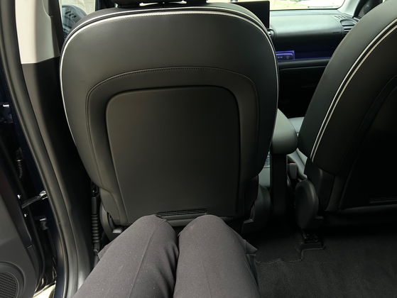 The EV model offers more legroom than the gasoline one thanks to the wheelbase that increased by 180 millimeters. [SARAH CHEA]