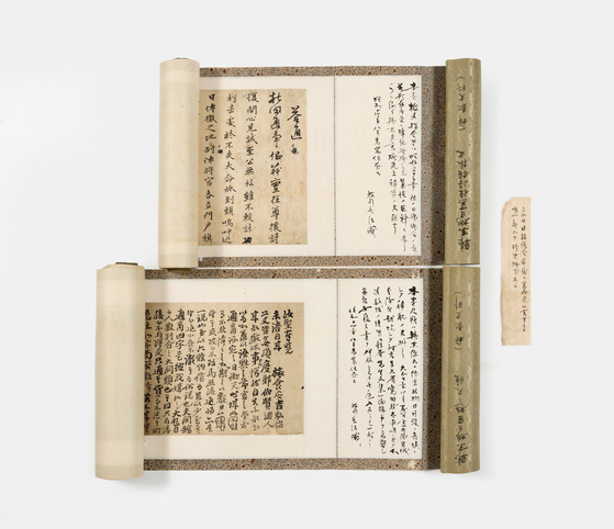 A pair of scrolls consisting of 13 documents related to the Korean resistance during the late Joseon period made a homecoming just in time to mark the country's Independence Day [KOREA HERITAGE SERVICE]