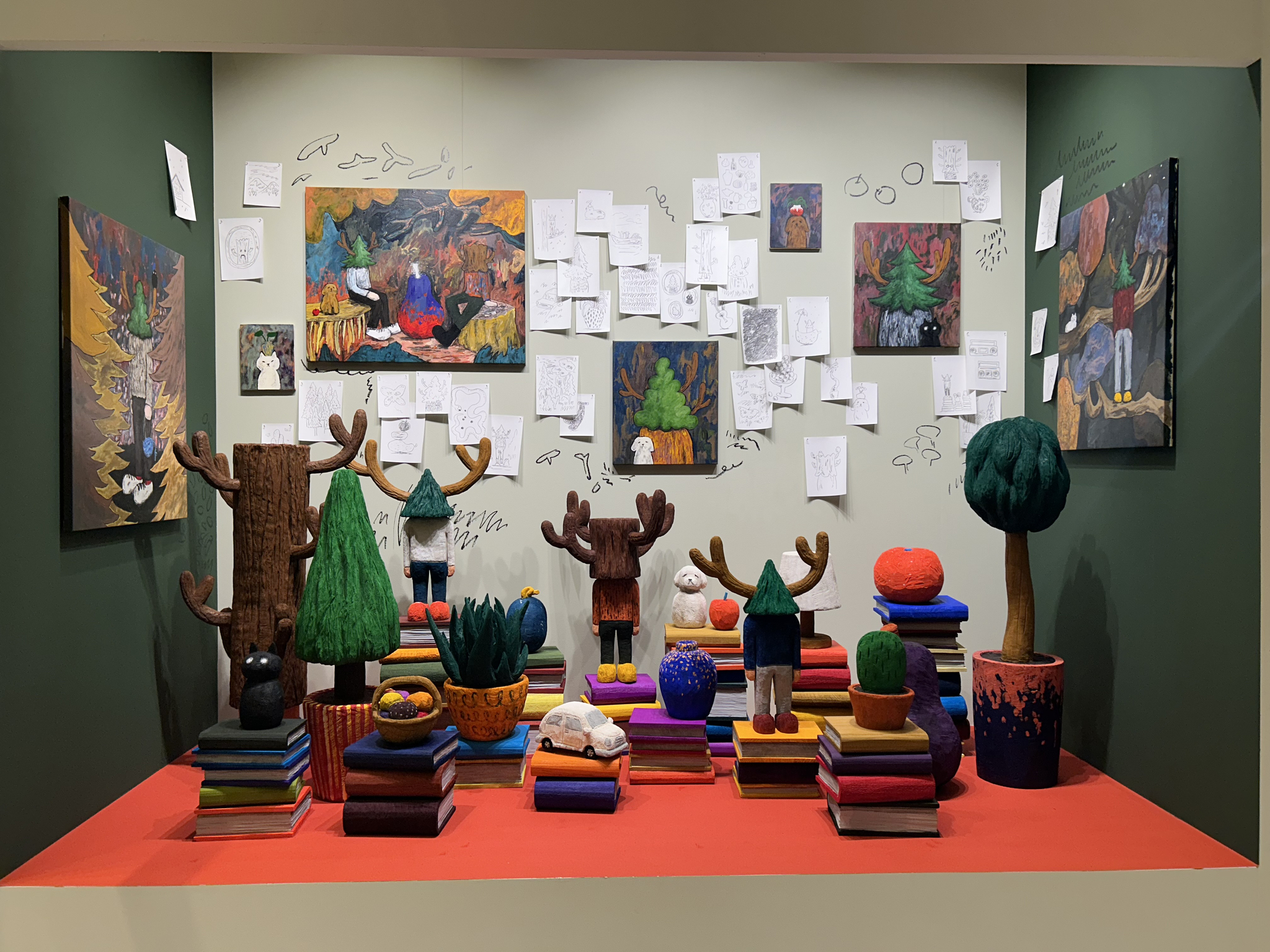 Seoul-based Gallery Baton displays paintings and sculptures by Yuichi Hirako in its Frieze Seoul booth. [SHIN MIN-HEE]