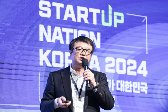 Junichi Nakajima, corporate officer at Digital Garage and representative director at DG Daiwa Ventures speaks at the Startup Nation Korea 2024 in southern Seoul on Wednesday. [KIM KYUNG-ROK]