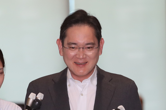 Samsung Electronics Executive Chairman Lee Jae-yong returns to Gimpo Airport on Aug. 7 from a business trip to the Paris Olympics. [NEWS1]