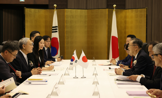 Korea and Japan's tourism ministers hold a bilateral meeting on Tuesday in Kobe, Japan, to discuss ways to boost tourism in both countries. [MINISTRY OF CULTURE, SPORTS AND TOURISM] 