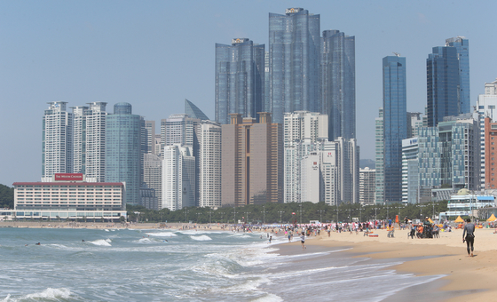 Haeundae Beach in Haeundae District, Busan [JOONGANG ILBO]