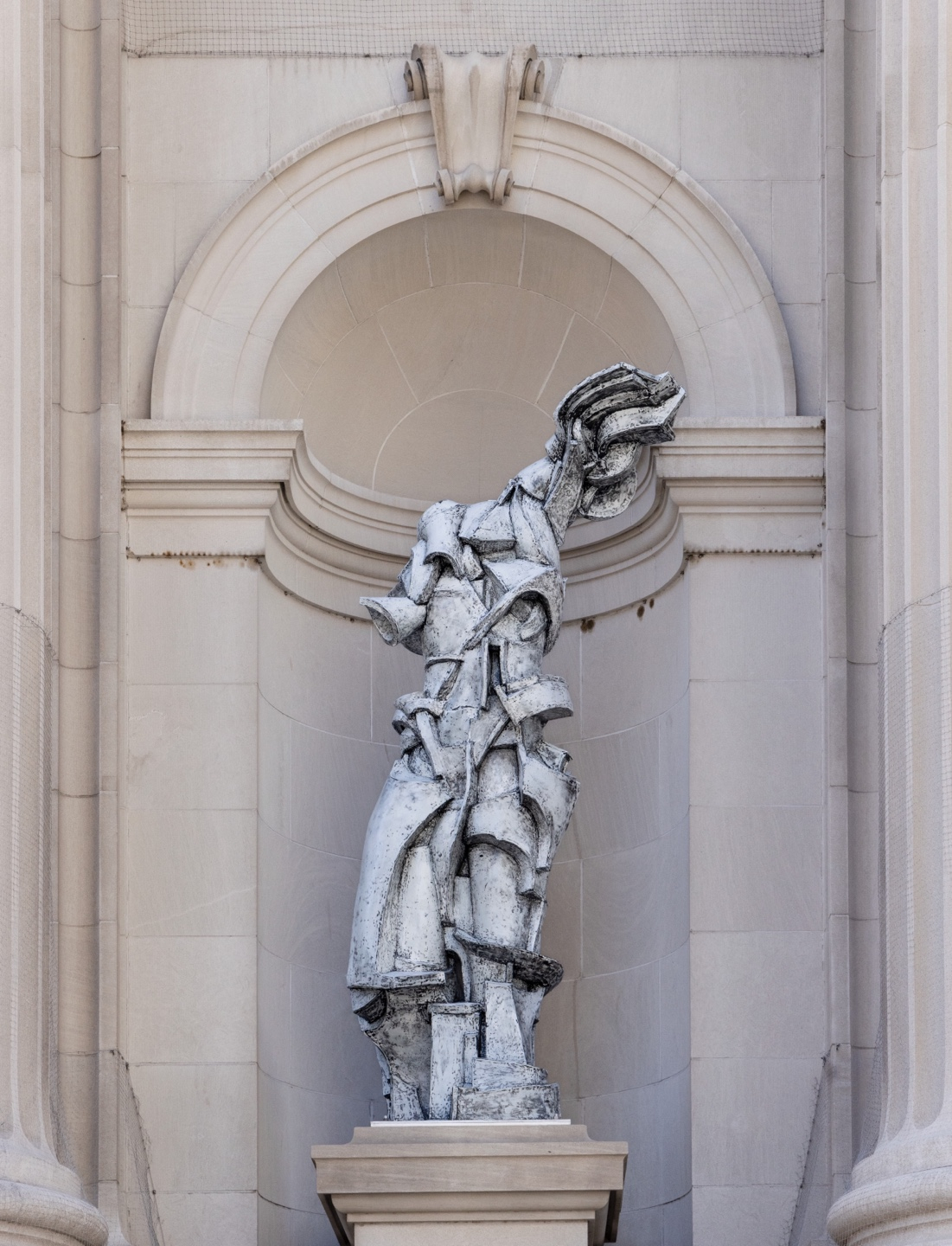  Artist Lee Bul's installation at The Met [KOREA FOUNDATION]