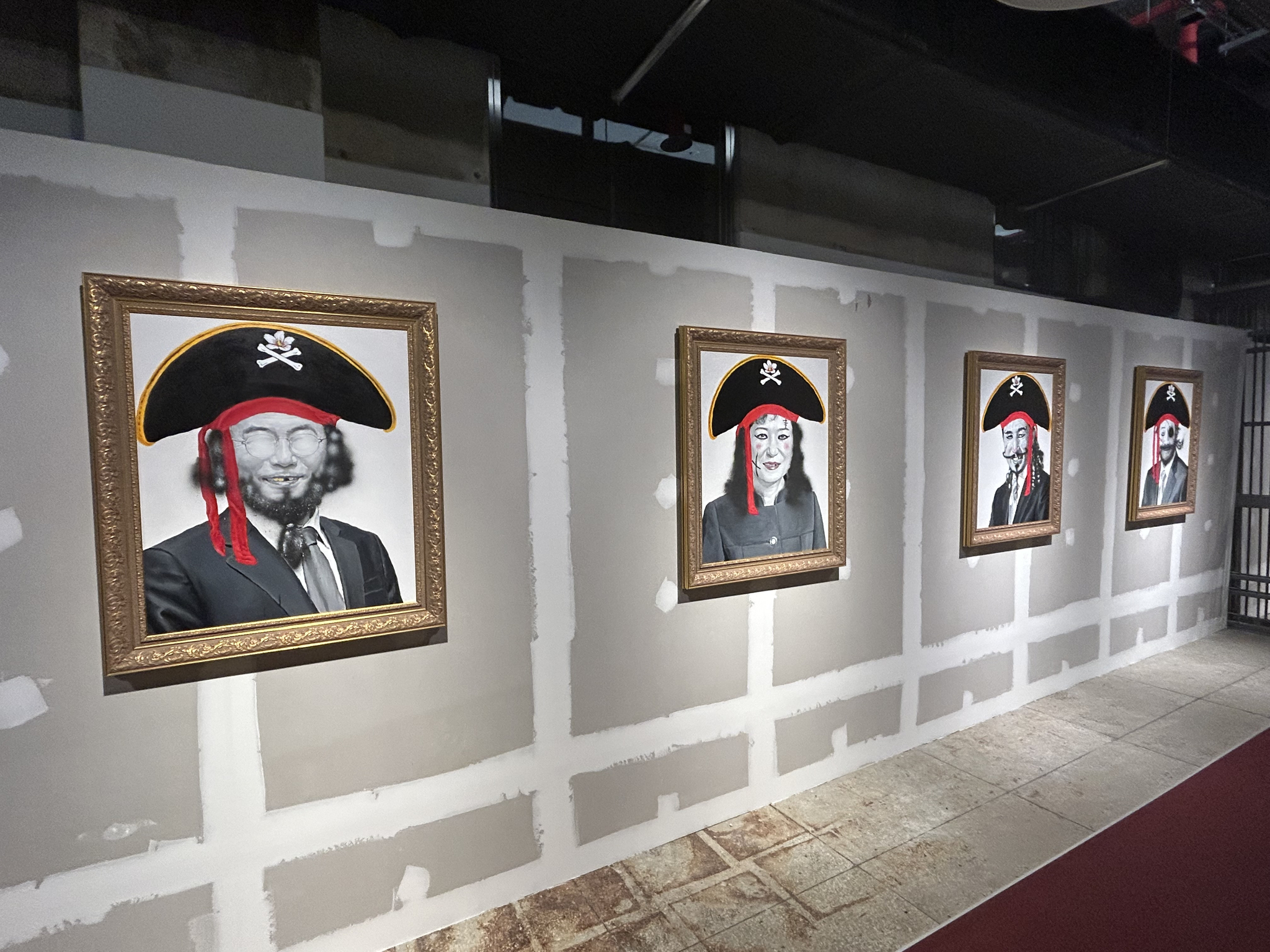 ″Mugunghwa Pirates″ by Koo Hun-joo on display at the 2024 Busan Biennale [SHIN MIN-HEE]