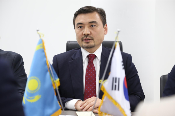 Kazakhstan’s Ambassador to Korea Nurgali Arystanov speaks during a roundtable discussion event hosted by the Embassy of Kazakstan at the embassy building in Yongsan District, central Seoul, on Sept. 11. [EMBASSY OF KAZAKHSTAN]