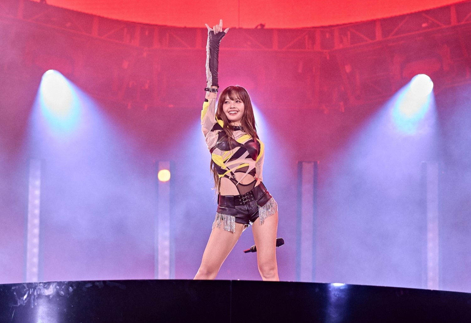 Blackpink's Lisa performs at the Global Citizen Festival in Central Park, New York, on Saturday. [SONY MUSIC ENTERTAINMENT KOREA]