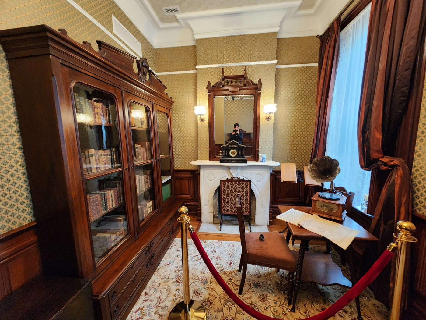 A library inside the Old Korean Legation in Washington on Sept. 30. [YONHAP]