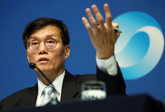 Bank of Korea Gov. Rhee Chang-yong speaks during a press conference following a Monetary Policy board meeting July 11 at the central bank in Jung District, central Seoul. [JOINT PRESS CORPS] 