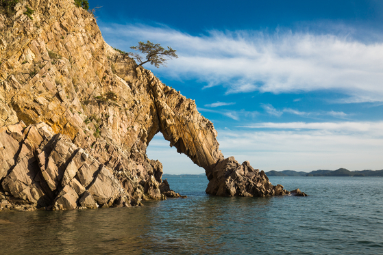 Elephant Rock in Seosan's Mount Hwanggeum [SEOSAN CITY] 