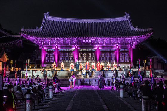 The "Peach Blossoms. A Sorrowful Scene" performance at last year's fall edition of the K-Royal Culture Festival [KOREA HERITAGE AGENCY]