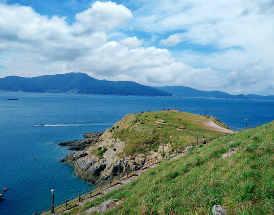 Windy Hill in Geoje, South Island [JOONGANG ILBO]