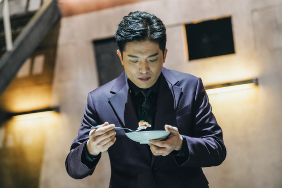 Judge Anh Sung-jae in a scene of "Culinary Class Wars" [NETFLIX KOREA]