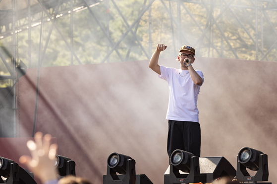 Indie pop group hard life performs at the 2024 Slow Life Slow Live festival at 88 Grass Park inside Olympic Park in Songpa District, southern Seoul, on Saturday. [PRIVATE CURVE]