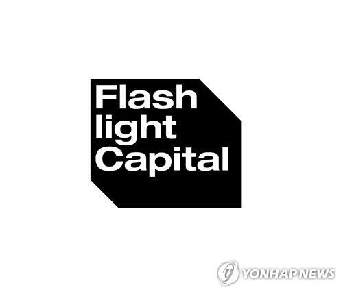 Flashlight Capital logo