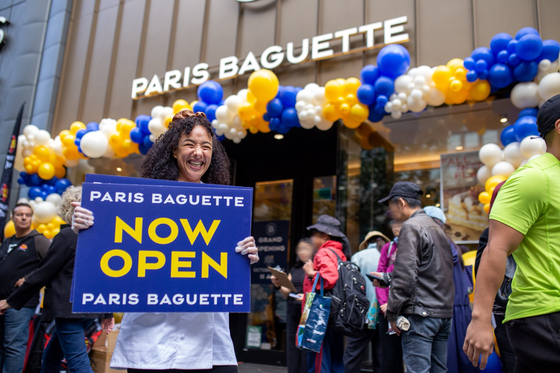 SPC opened its 600th overseas Paris Baguette branch on Bloor Street in Toronto, Canada. [SPC GROUP]