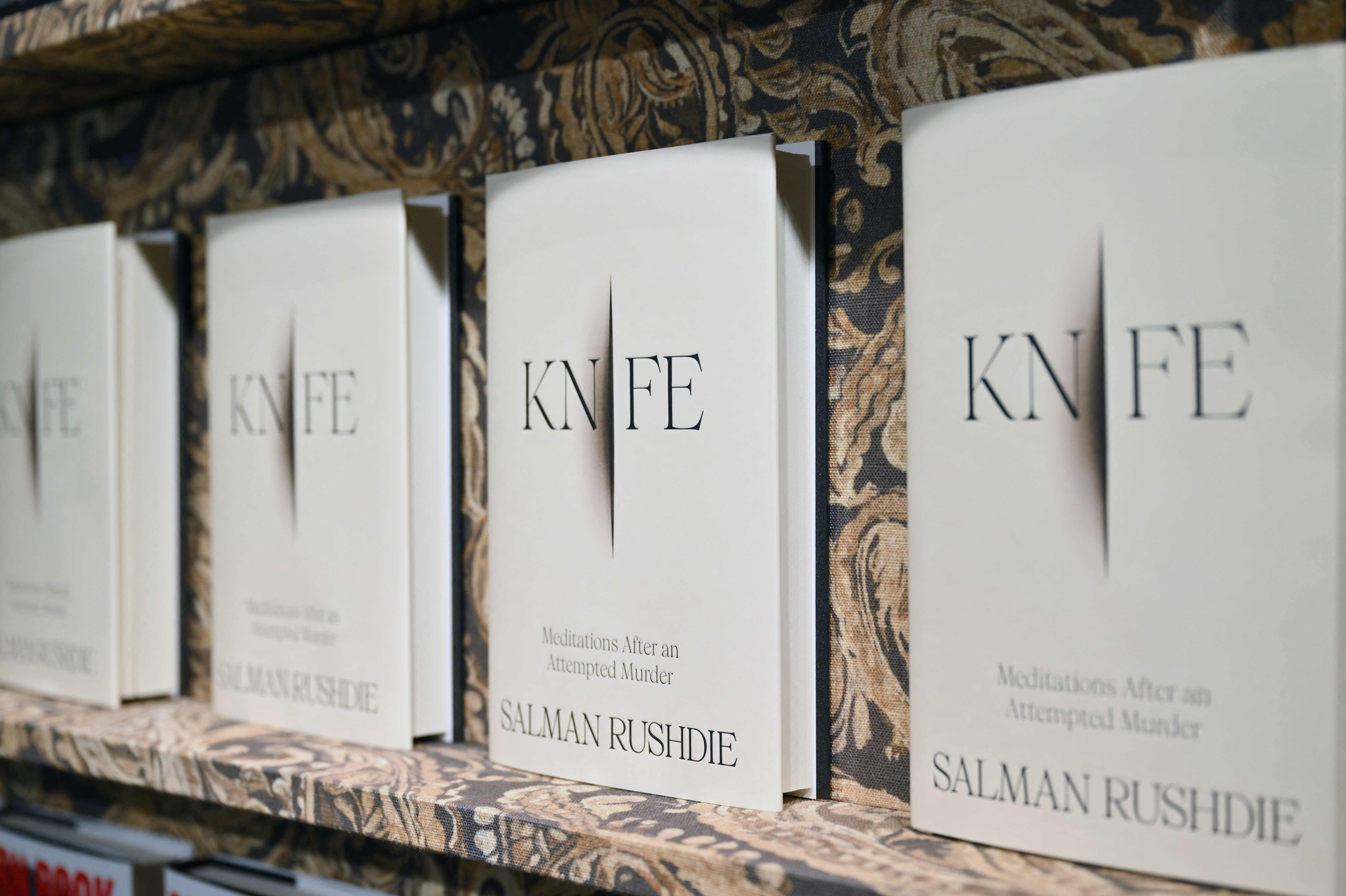 Author Salman Rushdie's new book "Knife" on sale at a bookstore in New York, on April 16 [AFP/YONHAP] 