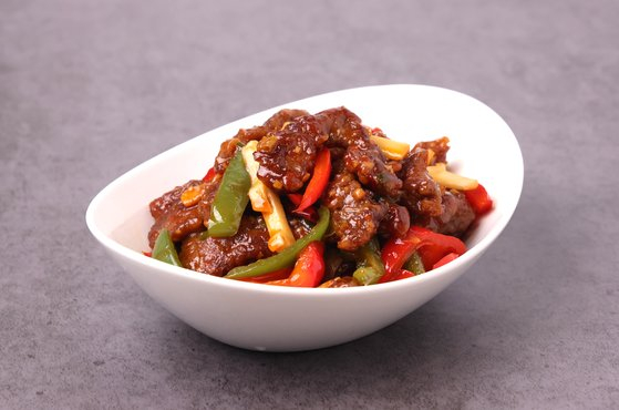 Stir-fried mala beef [JOONGANG ILBO]