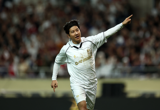 Former Mainz and Dormund man Park Joo-ho celebrates after scoring  [YONHAP]