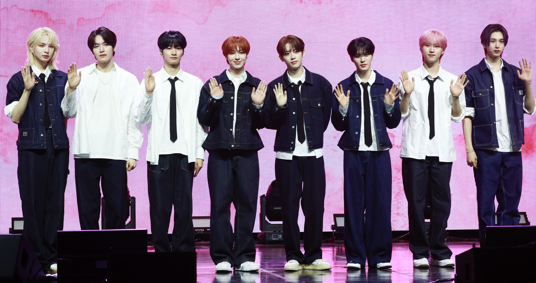 Boy band EPEX poses for the camera during a press showcase for its first full-length album ″Youth Chapter 1: Youth Days,″ held in April at the Blue Square Mastercard Hall in Yongsan District, central Seoul. [YONHAP]