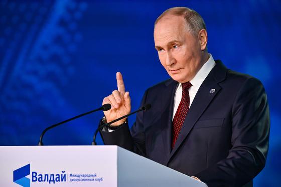 Russia's President Vladimir Putin speaks during a plenary session at the Valdai Discussion Club, a Moscow-based think tank, in Sochi, Russia, on Thursday. [TASS/YONHAP]