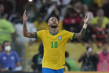 VIDEO] Son and Neymar swap jerseys: The last time Brazil faced Korea