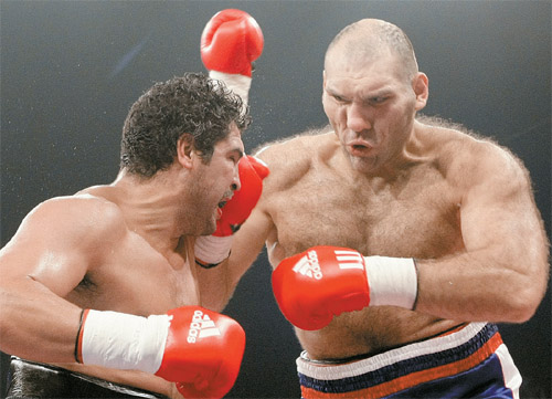 Nikolai Valuev - Tallest and heaviest ever Boxing heavyweight