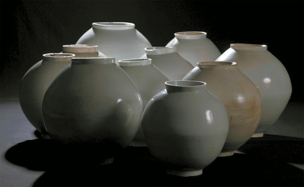 In Pursuit of White: Porcelain in the Joseon Dynasty, 1392–1910